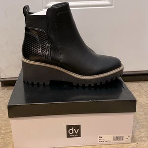 Dolce Vita Women's Rielle Chelsea Wedge Bootie size 8
